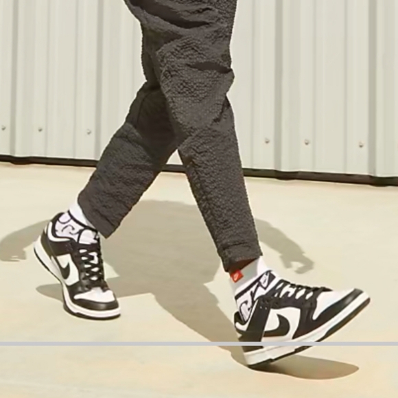 Nike Dunk Low Retro Panda Brand New with Box - Picture 6 of 6